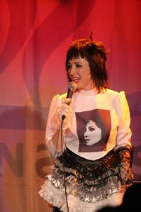 �摜(199x300)�E�g��摜(333x500)